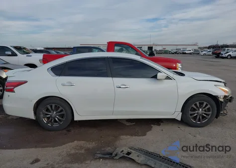 2015 Nissan Altima 2.5 S from USA, damaged, VIN 1N4AL3AP5FC252915